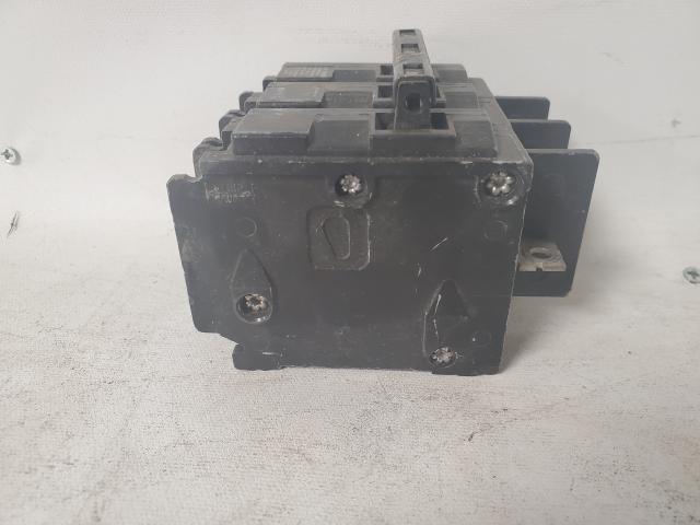 Disjoncteur SIEMENS BQ3B20 - 20A, 240V, 3 Pôles, Montage Boulonné, Occasion