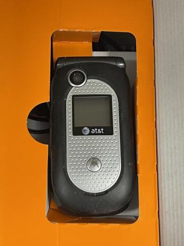 Motorola V365 Black Camera Flip Cellphone