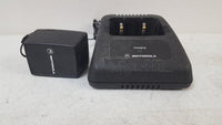 Motorola NTN1174A Battery Charger with Adapter
