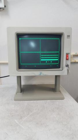 Vintage IBM 3180 ED392 Adjustable Stand Terminal CRT Monitor Green Display