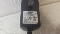D-Link DES-105 Unmanaged Metal Desktop Ethernet Switch w/ Adapter