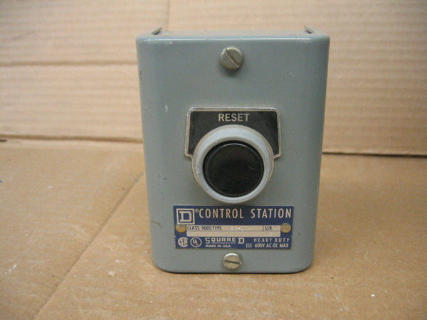Square-D GG-104 Control Station Reset Button 600V Max