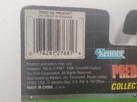 Vintage Kenner Spiked Tail Predator Throws Destruction Disks! Action Figure 1996