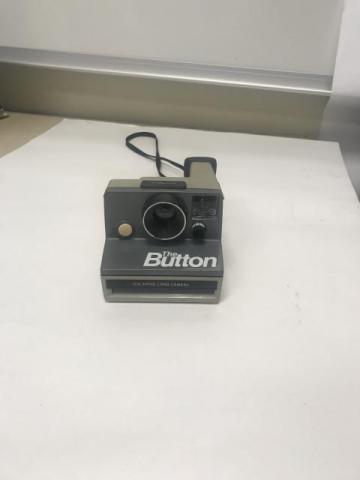 Polaroid SX70 Land Camera The Button
