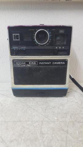 Vintage Kodak 108 4490 EK6 Instant Camera